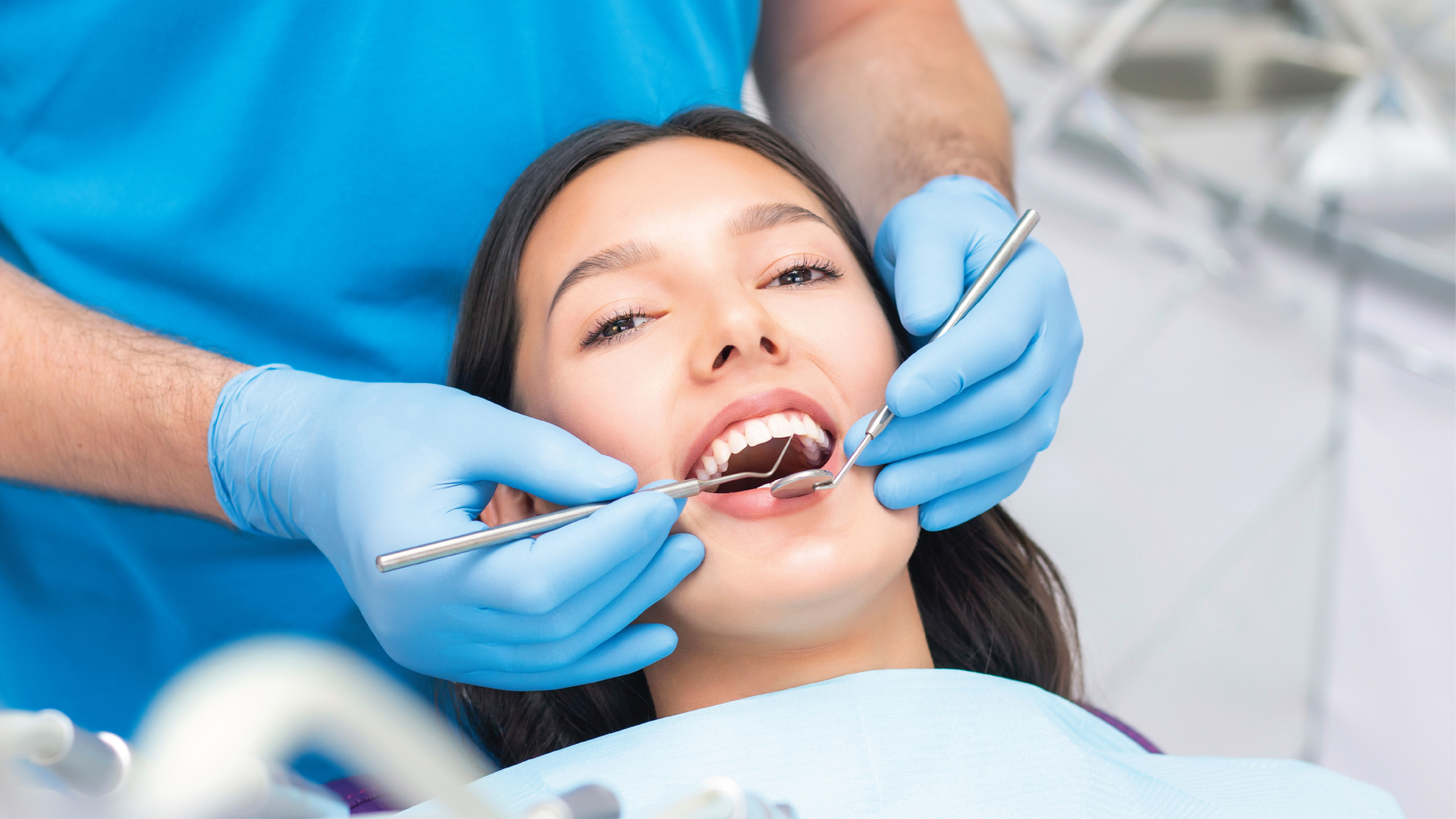 CÁCH VỆ SINH RĂNG MIỆNG SAU KHI CẤY IMPLANT